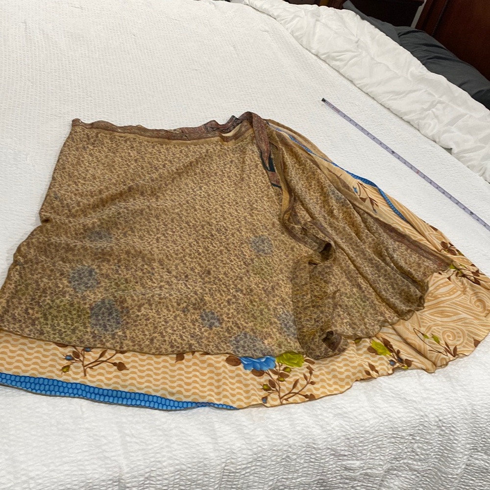 Gorgeous SARI wrap skirt. Reversible. 80% silk 20% viscose